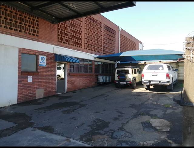1,580M² FACTORY TO LET IN NEW GERMANY